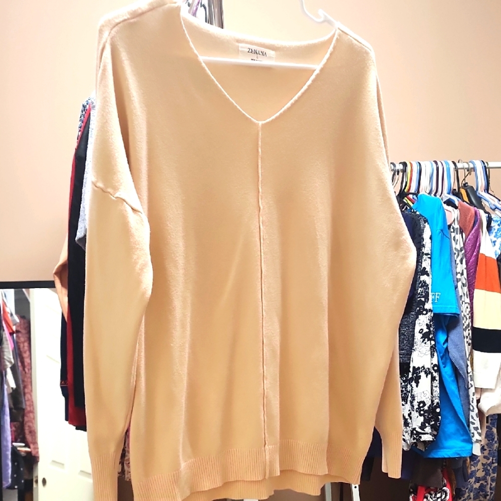 Zenana Women's Cream Colored Sweater Size Large